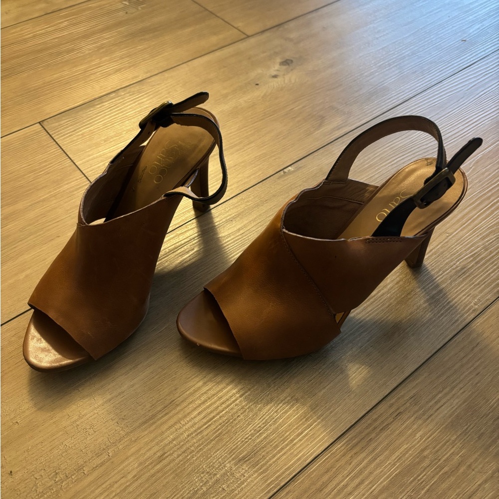 Franco Sarto Cognac Brown with black strap Open-Toe Slingback Heels